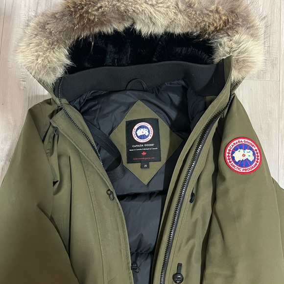 Canada goose jacket-army green, Women’s size large. - Picture 4 of 9